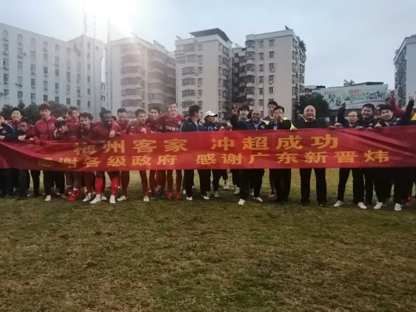 由奉太奎主演的电影《青春之歌》即将于3月15日在韩国上映。